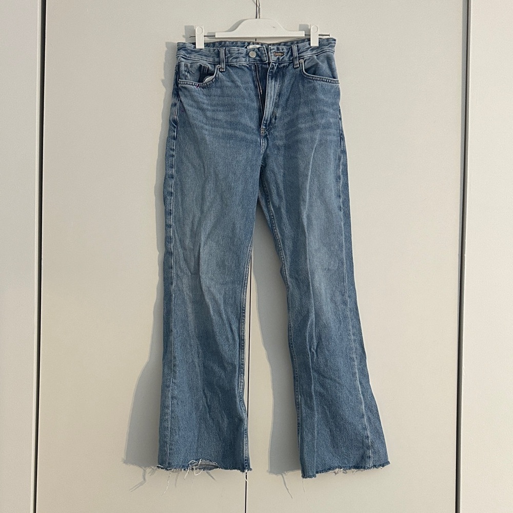 H&M Light Blue straight leg jeans